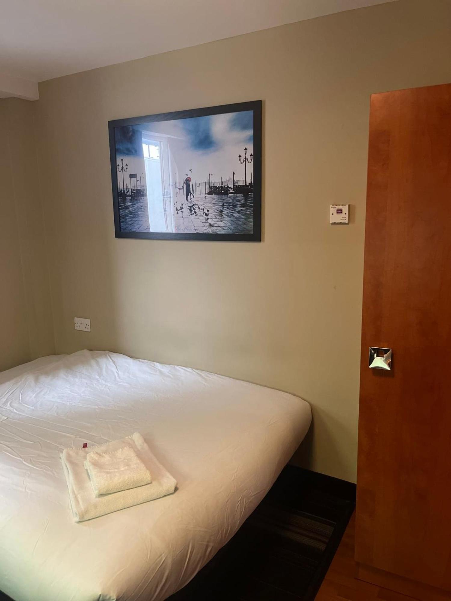 For Student Only Living In The Heart Of At Market Way Apartment Coventry