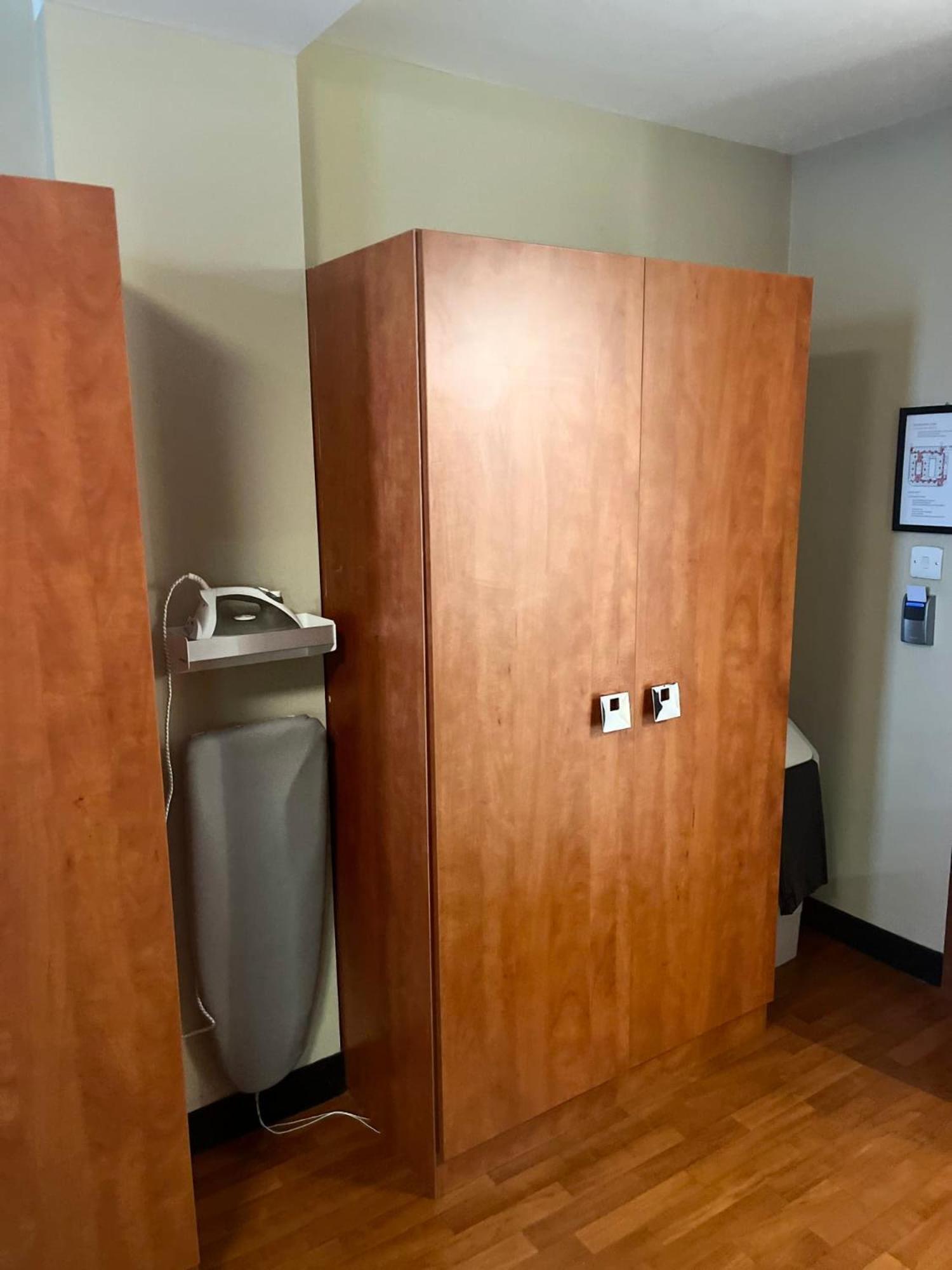 For Student Only Living In The Heart Of At Market Way Apartment